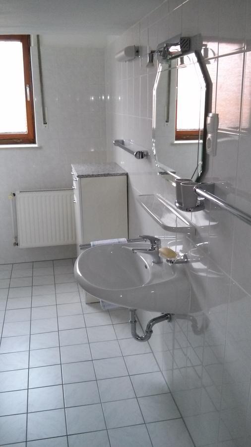 Landgasthof Schaenzer Voerde エクステリア 写真