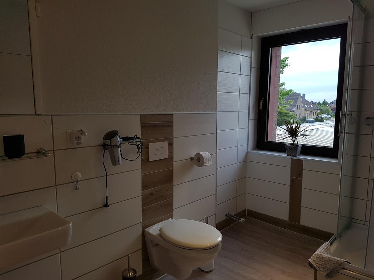 Landgasthof Schaenzer Voerde エクステリア 写真