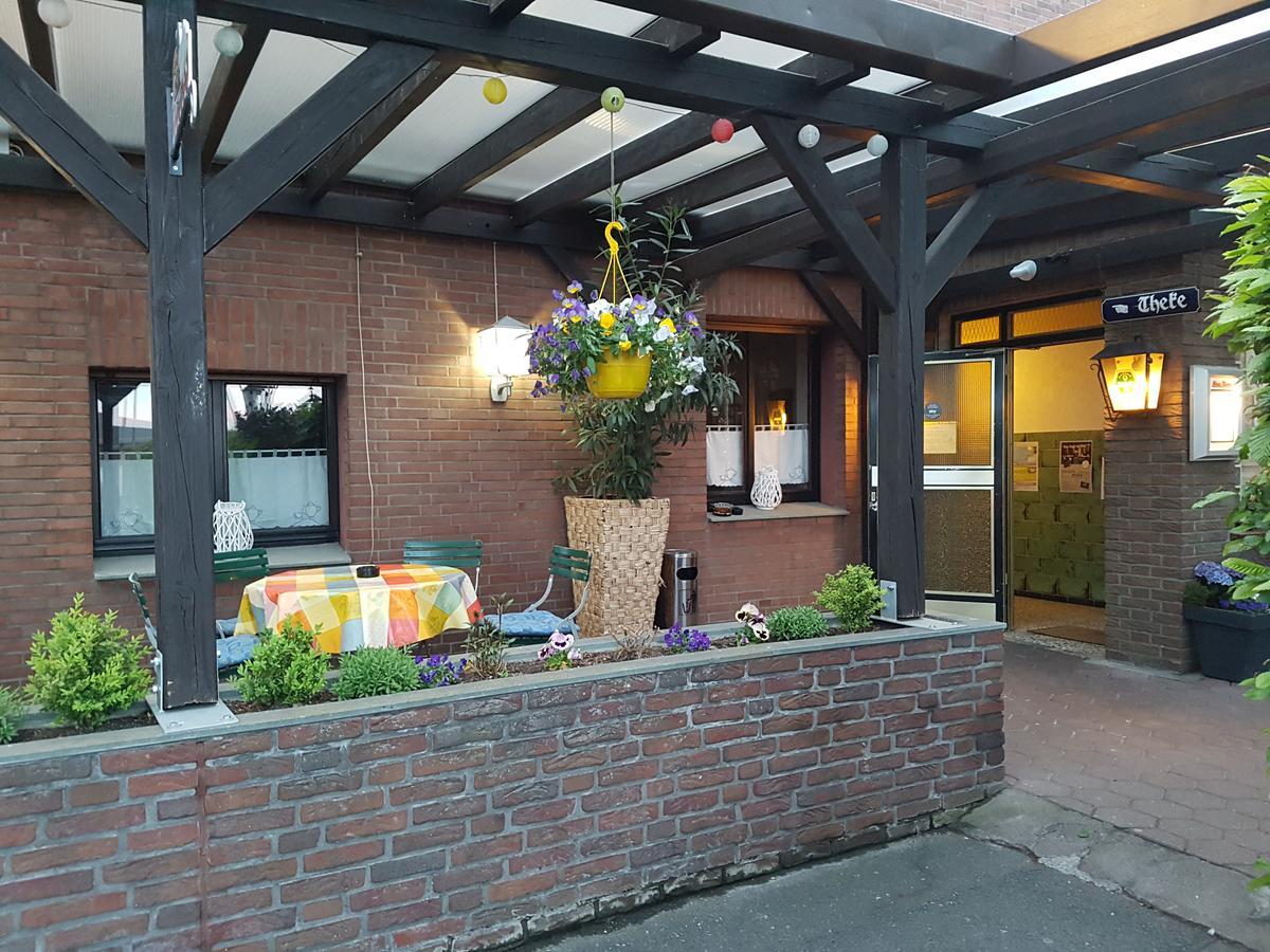 Landgasthof Schaenzer Voerde エクステリア 写真